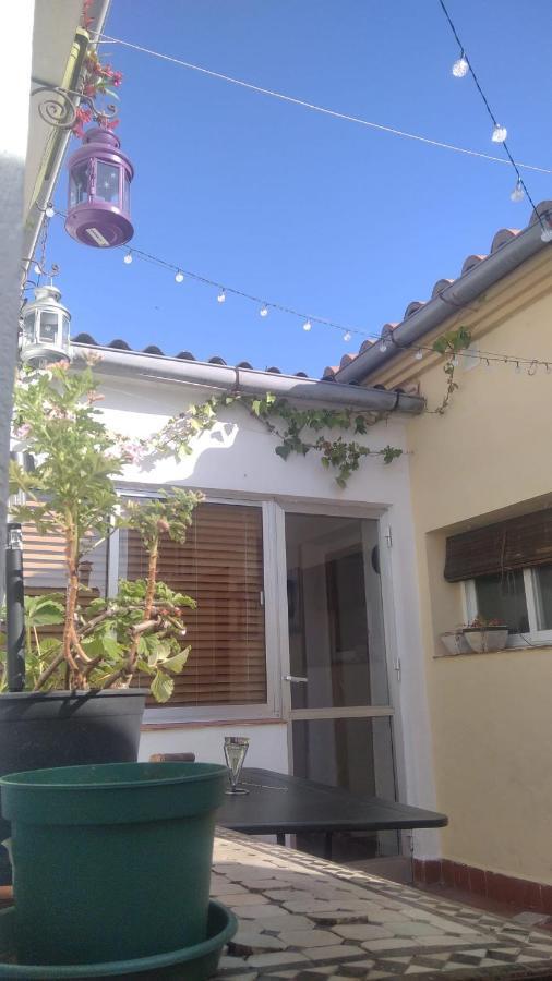 Naturalia: La Casita Con Patio Cáceres